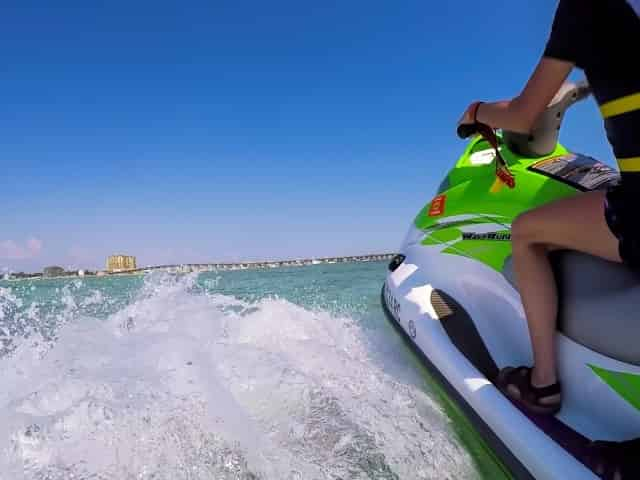 Gilligan-s-Watersports-Waverunner-Dolphin-Tour