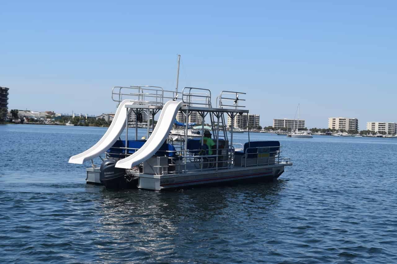 Double-Decker-Pontoon-Boat-Rental-with-Gilligan-s-Watersports
