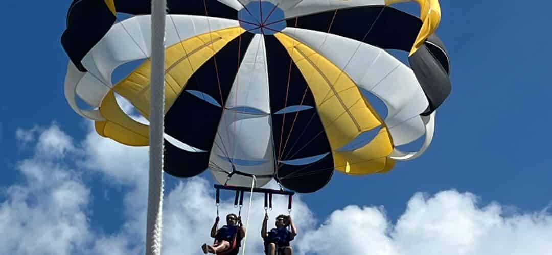 llipari-parasailing-july