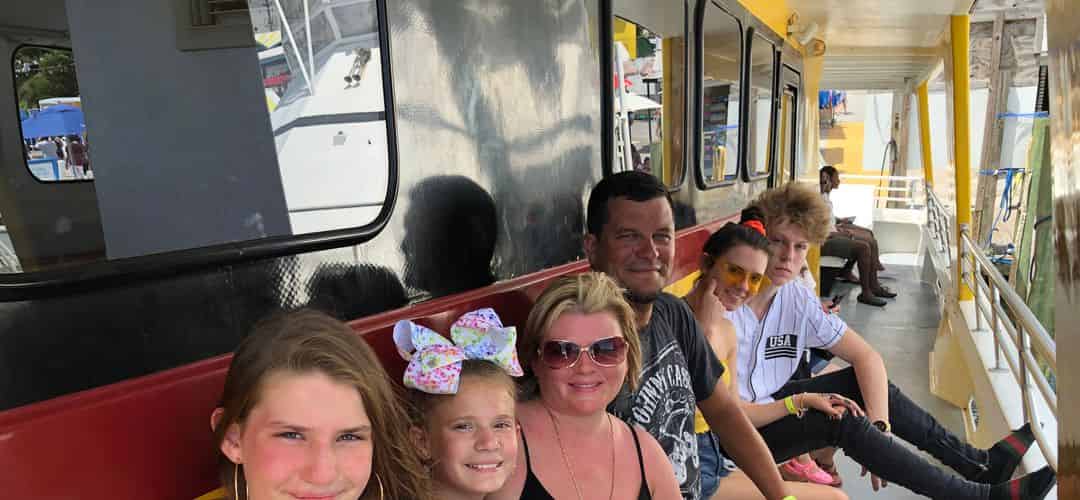 mounce-family-dolphin-cruise-and-destin-history-july
